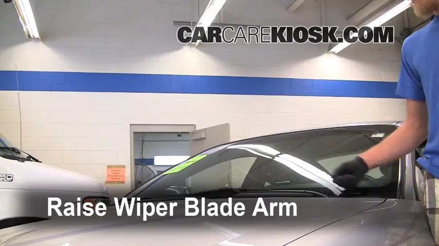 2004 Pontiac GTO 5.7L V8 Windshield Wiper Blade (Front)